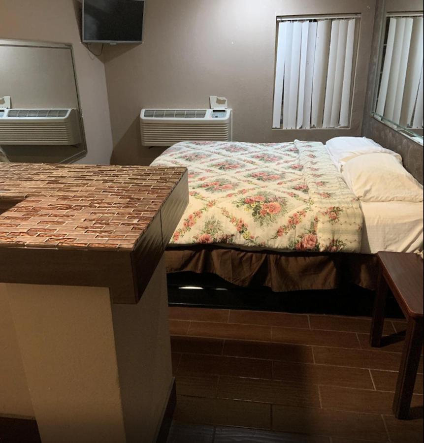 Royal Relax Inn Fairmont City Esterno foto