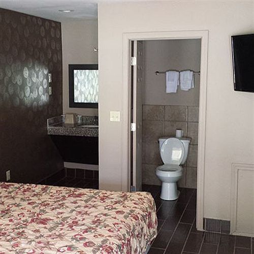 Royal Relax Inn Fairmont City Esterno foto
